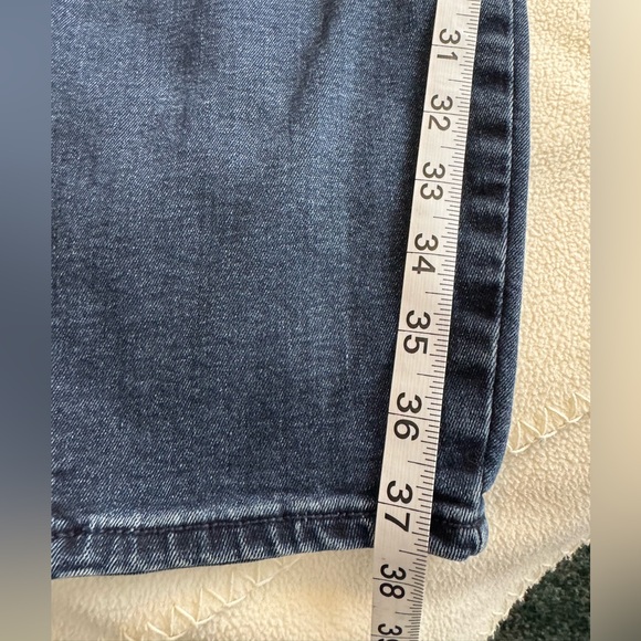 Old Navy Dark Denim Jeans sz 22 - Picture 7 of 11